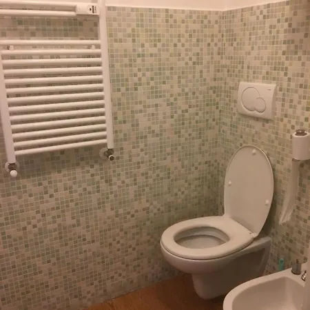Cherubini 1 Apartment *